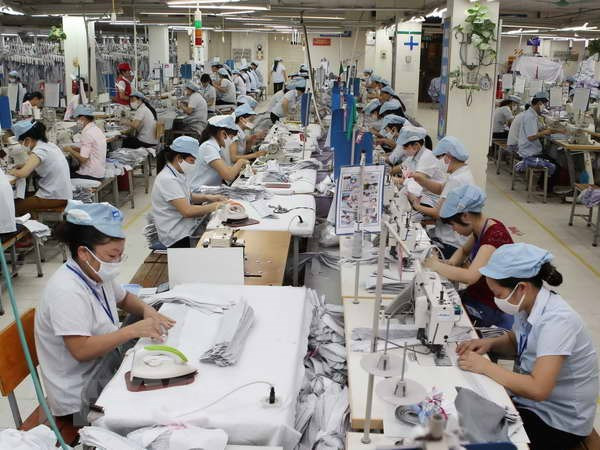 Ministry launches investigation into anti-dumping duties on polyester yarn ảnh 1 Ministry launches investigation into anti-dumping duties on polyester yarn ảnh 1