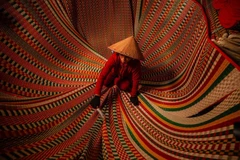 Exploring Phu Tan mat weaving village in Dak Lak province