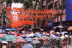 Hanoi residents eagerly watch rehearsal for A80 parade