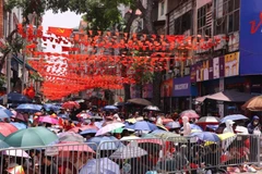 Hanoi residents eagerly watch rehearsal for A80 parade