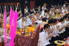 Khmer community in Ca Mau joyfully celebrates Sene Dolta festival