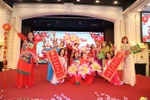 A performance at the gathering held by the Overseas Vietnamese Association in Macau on February 9 (Photo: VNA)