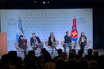 Participants in the seminar held in Buenos Aires on June 12.