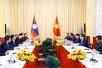 At the meeting between Prime Minister Phạm Minh Chinh and General Secretary of the Lao People’s Revolutionary Party (LPRP) and President of Laos Thongloun Sisoulith in Ho Chi Minh City on April 29. (Photo: VNA)