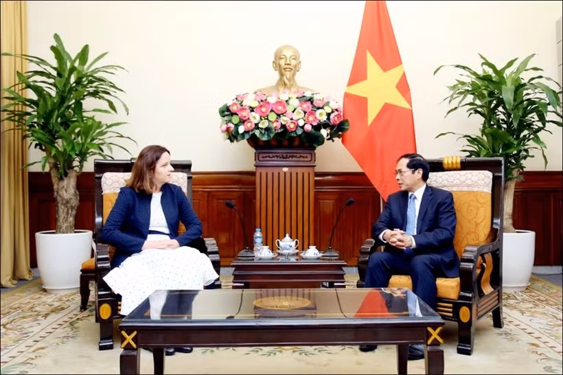 vietnam-wishes-to-strengthen-multifaceted-ties-with-poland.jpg