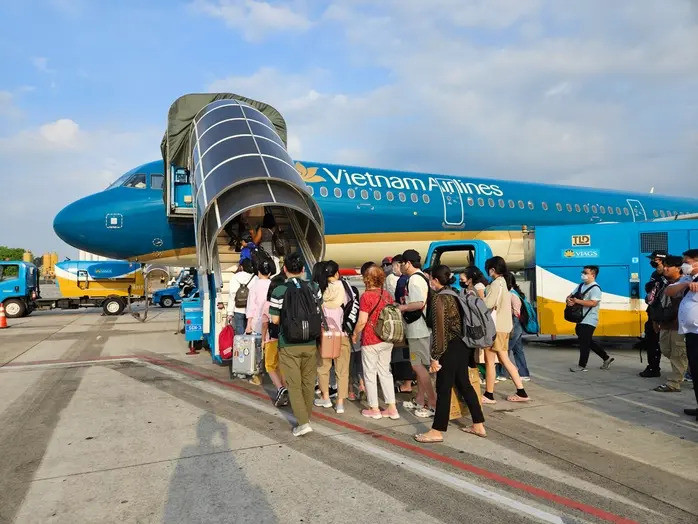 Vietnamese airlines gear up for busy summer travel season | Vietnam+  (VietnamPlus)