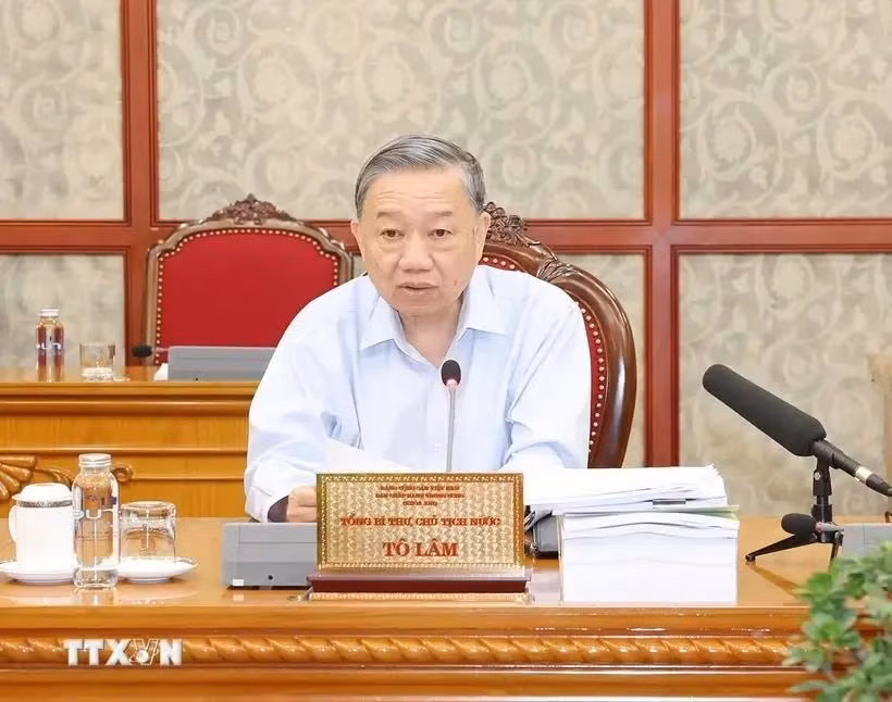party-general-secretary-and-state-president-to-lam-9285.jpg.webp