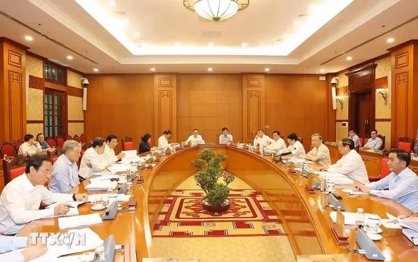 top-leader-chairs-politburos-meeting.jpg