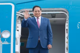 Prime Minister Pham Minh Chinh leaves Hanoi in the early morning of June 24 for the 16th Annual Meeting of the New Champions of the World Economic Forum (WEF) in Tianjin and a working visit to China. (Photo: VNA)