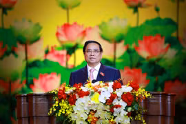 Prime Minister Pham Minh Chinh, who is also Chairman of the Central Council for Emulation and Commendation, launches the patriotic emulation movement for the 2026-2030 period. (Photo: VNA)