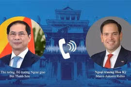 Vietnamese Deputy Prime Minister and Minister of Foreign Affairs Bui Thanh Son (L) holds phone talks with US Secretary of State Marco Rubio. (Photo: published by VNA)