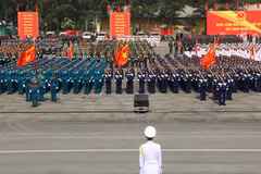 The rehearsal brings together more than 10,000 participants of the armed forces. (Photo: VNA)