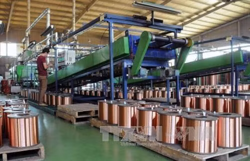 Long holiday brings down Hanoi’s IIP in February ảnh 1