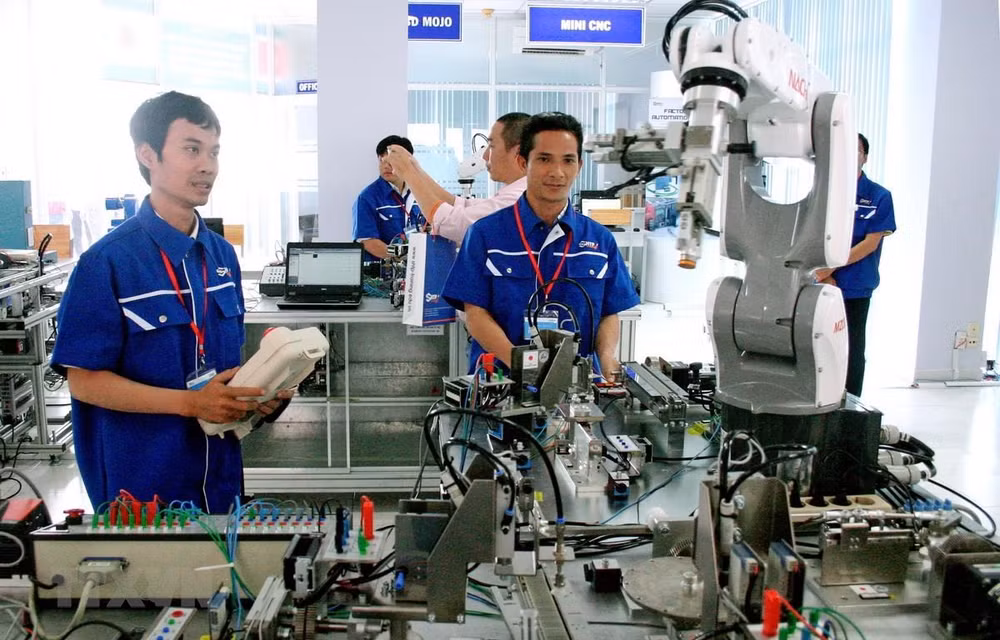 HCM City attracts over 1 billion USD in FDI in Jan-Feb ảnh 1