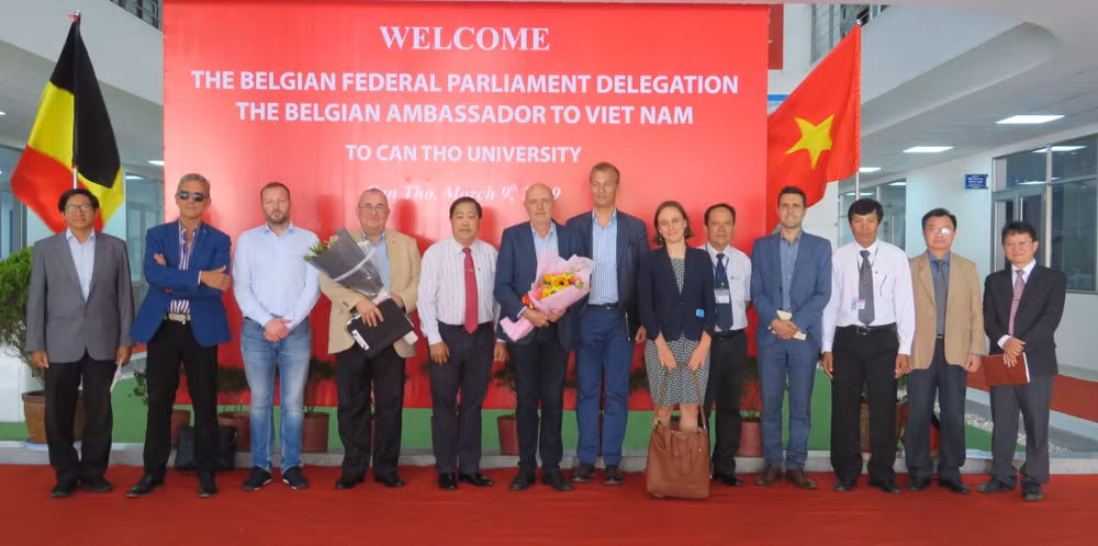 Belgium wishes to cooperate with Can Tho University ảnh 1