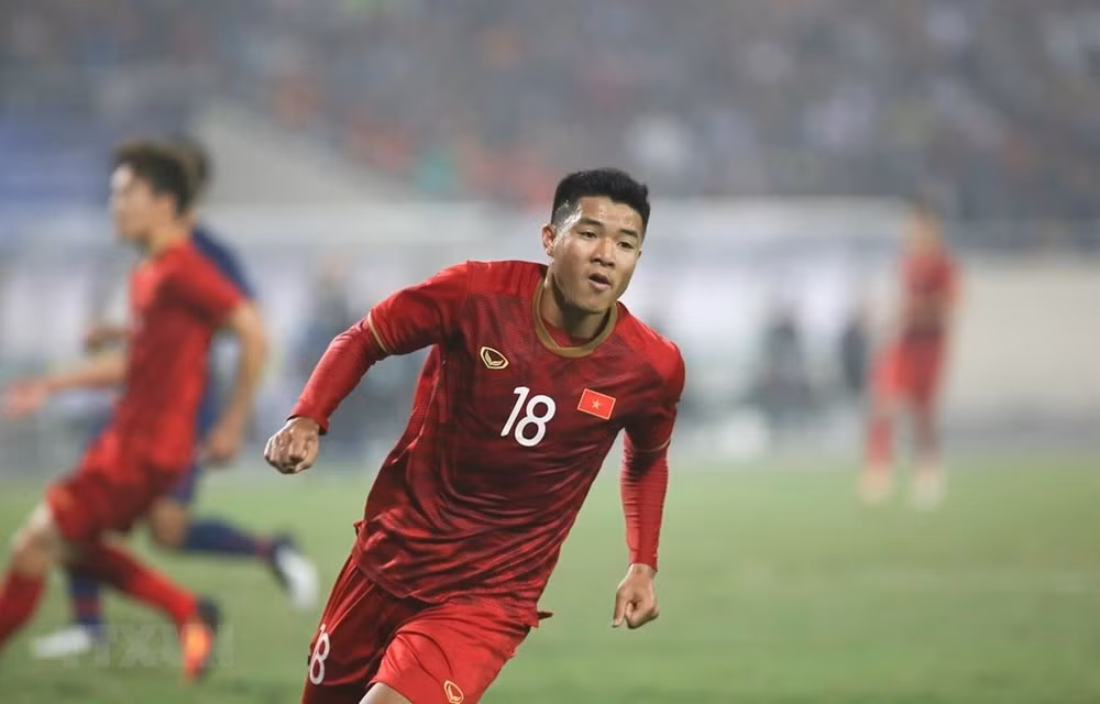 Vietnam beat Thailand 4-0, advancing to AFC U23 champ final round ảnh 1