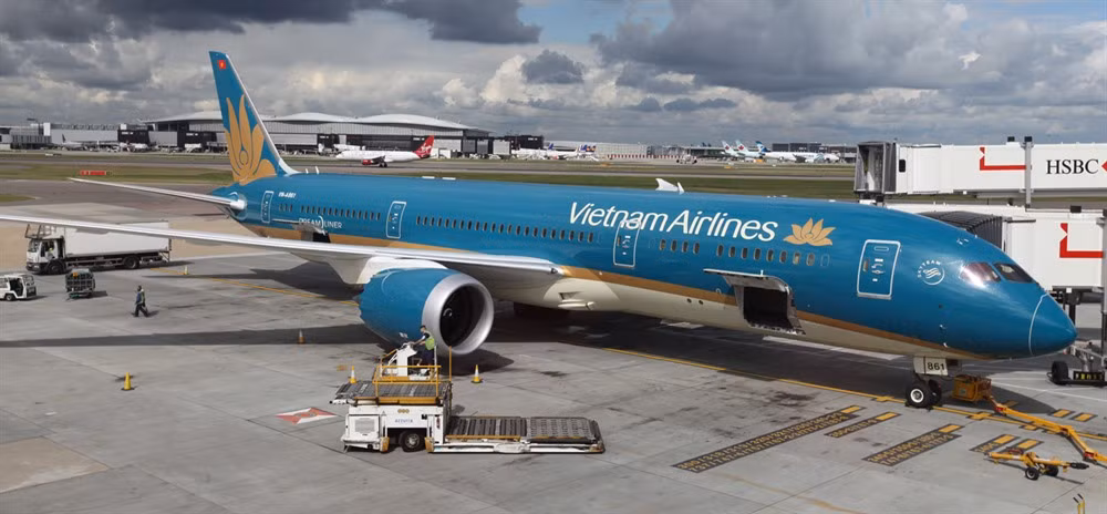 Vietcombank to sell Vietnam Airlines shares ảnh 1