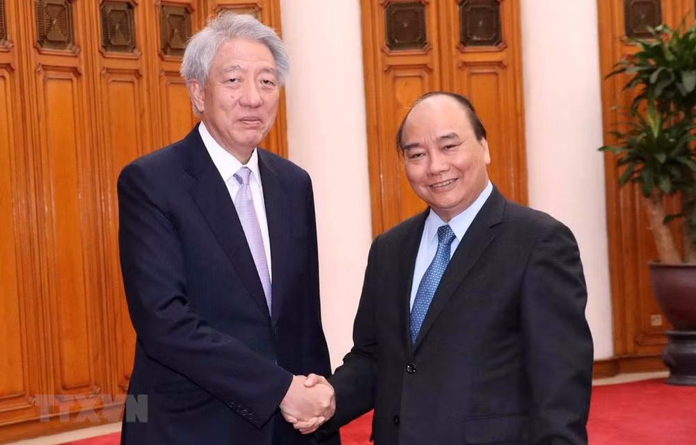 PM asks for improved Vietnam – Singapore ties ảnh 1
