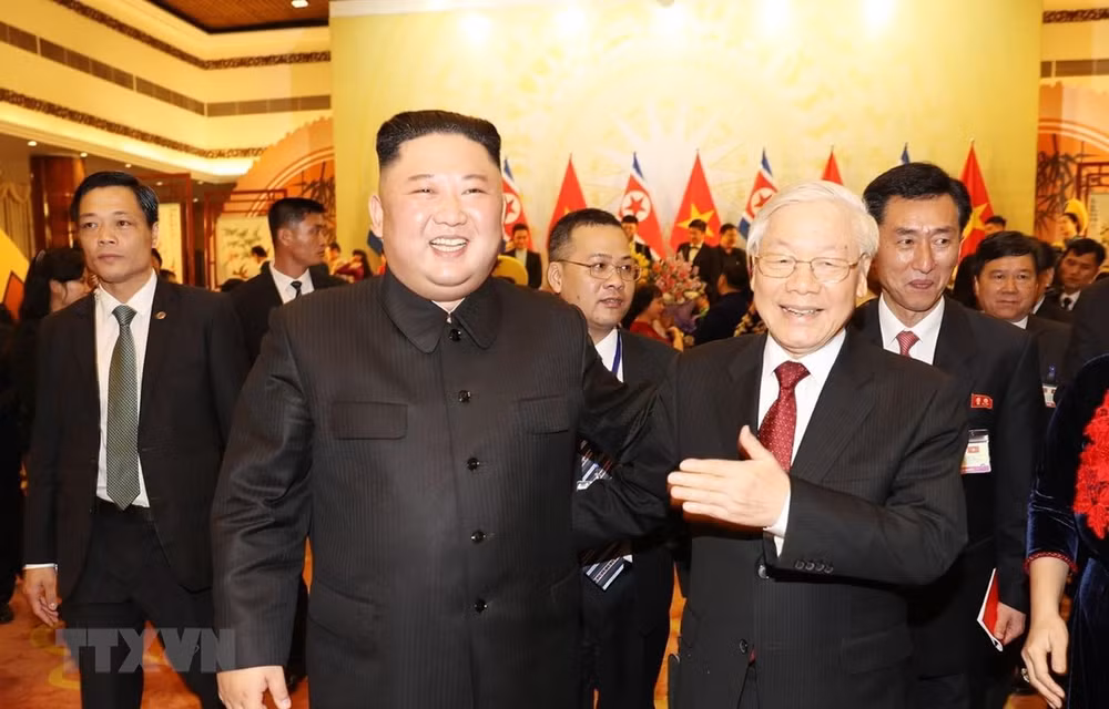 DPRK leader hopes for improved relations with Vietnam in all fields: KCNA ảnh 1