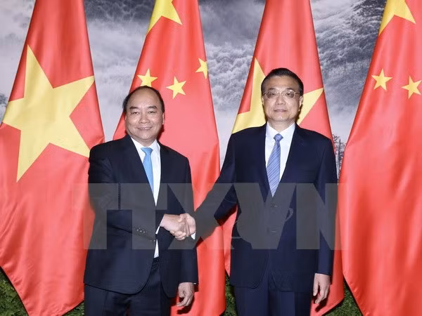 Vietnam, China deepen comprehensive strategic cooperative partnership ảnh 1