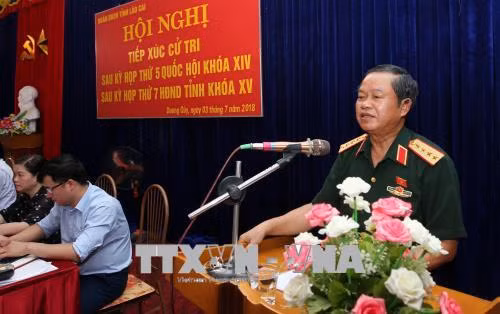 NA Vice Chairman meets voters in Lao Cai province ảnh 1