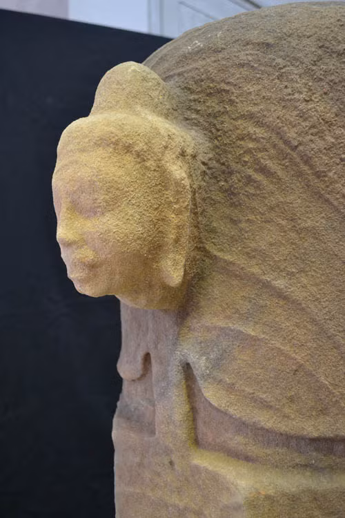 Central province reveals national treasure, heritage pieces ảnh 1