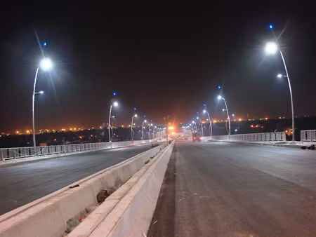 High costs blamed for low LED usage ảnh 1