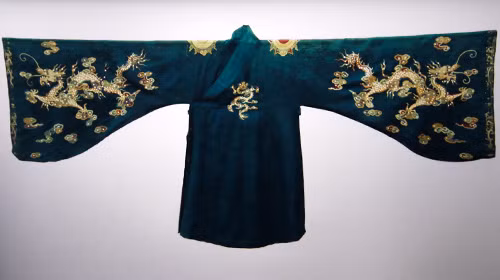 Nguyen Dynasty’s antiques recognised as national treasures ảnh 2
