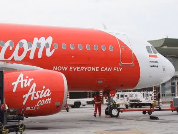 Indonesia suspends ground-handling permit of AirAsia, Lion Air ảnh 1