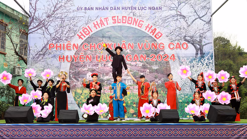 Bac Giang Culture - Tourism Week bustling with activities ảnh 2