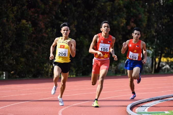 Track-and-field athletes pocket more golds at ASG ảnh 1