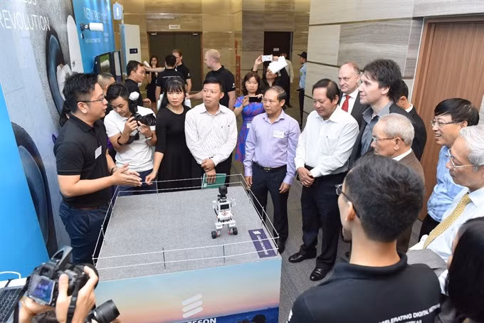 Ericsson, ARFM host Vietnam’s first-ever 5G demonstration ảnh 1