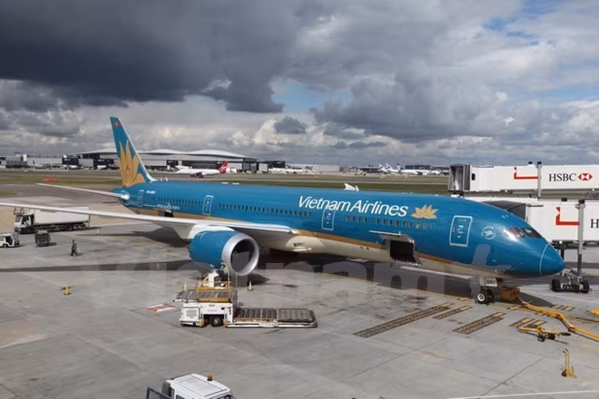 Vietnam Airlines delays flights from/to China due to storm ảnh 1