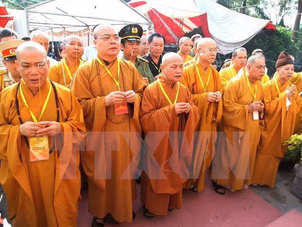 Requiem held for martyrs in northern battlefield ảnh 1