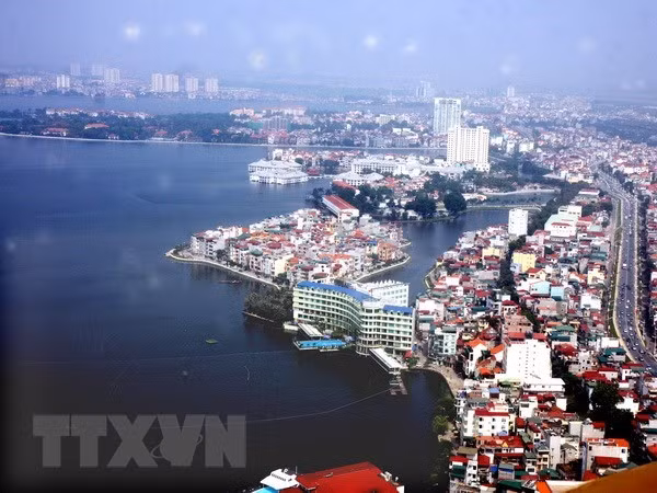 Hanoi to clean up, refurbish West Lake ảnh 1