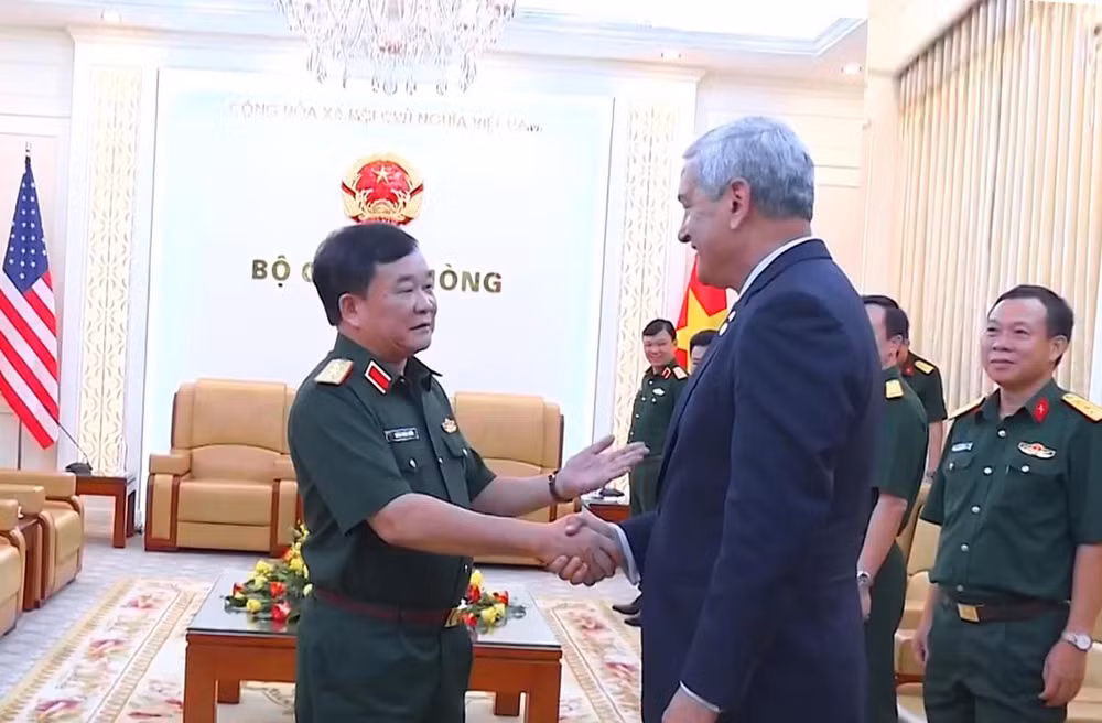 Vietnam, US promote cooperation in overcoming war consequences ảnh 1