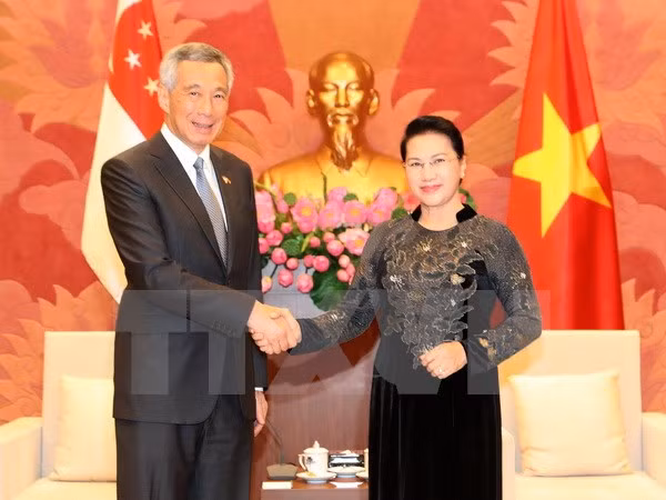 Vietnam legislature delighted with ties with Singapore ảnh 1