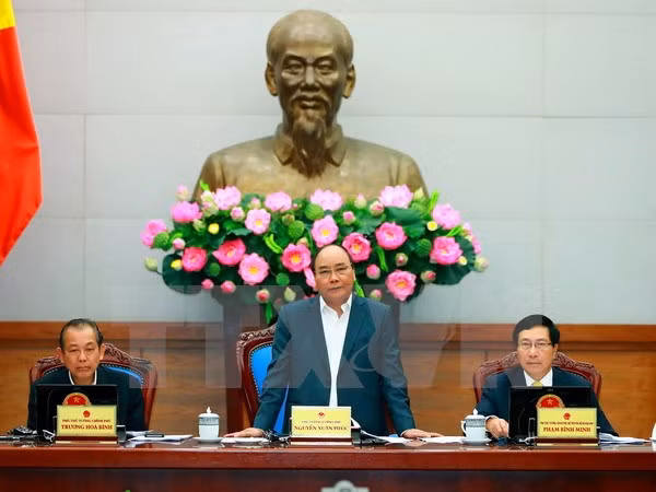 PM repeats request for strong actions to reach 6.7-percent growth rate ảnh 1