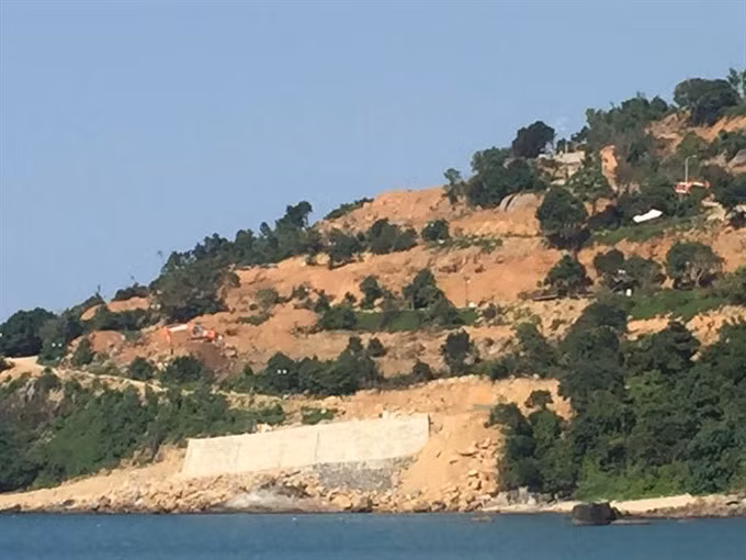 Da Nang suspends illegal construction projects ảnh 1
