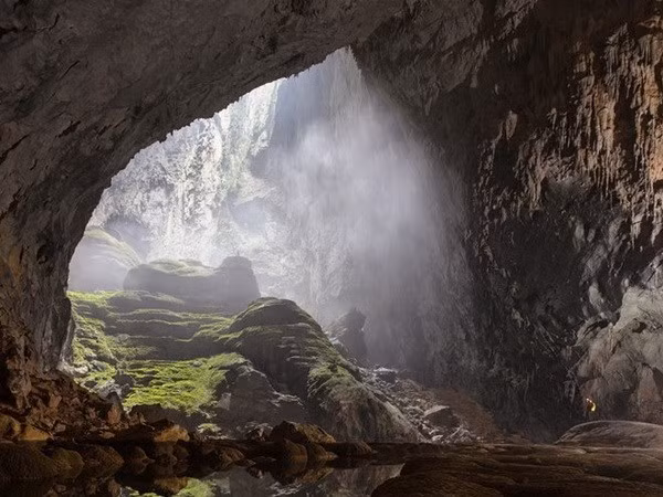 Quang Binh promotes tourism in Hanoi ảnh 1