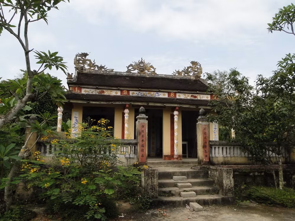 Thua Thien-Hue takes steps to preserve Phuoc Tich ancient village ảnh 1