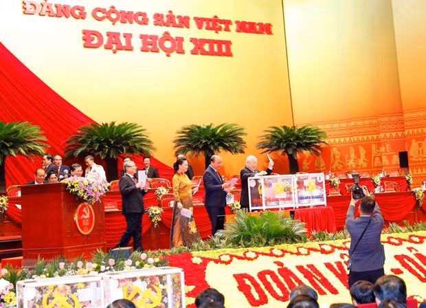 Fifth working day of 13th National Party Congress ảnh 1