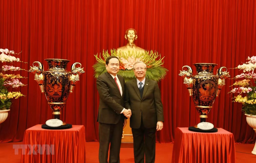 People hope for success of 13th National Party Congress ảnh 1