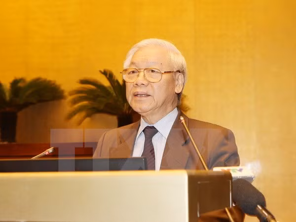 Party leader leaves Hanoi for official visit to China ảnh 1 Party leader leaves Hanoi for official visit to China ảnh 1