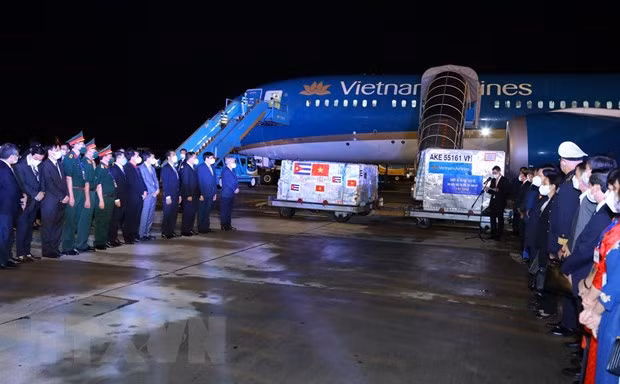 State President attends Cuban vaccine handover ceremony ảnh 2
