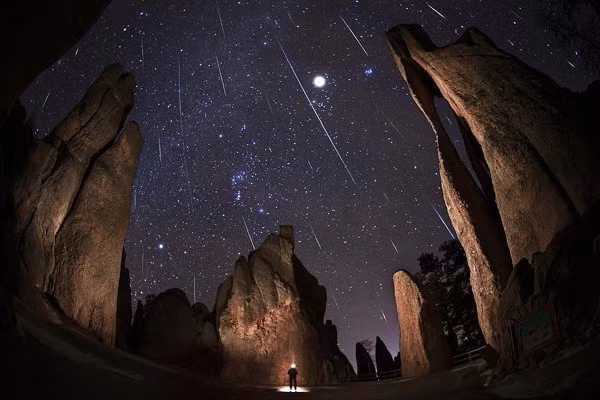 Meteor shower to peak on August 12 ảnh 1 Meteor shower to peak on August 12 ảnh 1