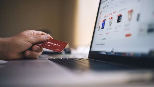 Cross-border e-commerce benefits Vietnamese SMEs ảnh 1