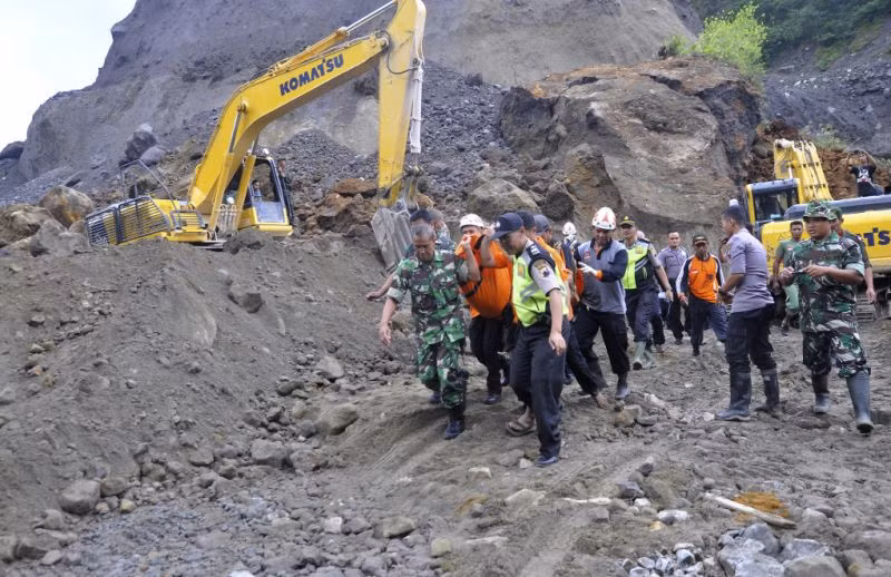 Indonesia: Landslide kills eight sand miners ảnh 1