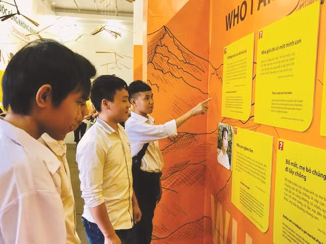 Hanoi exhibition shares orphans’ dreams ảnh 1