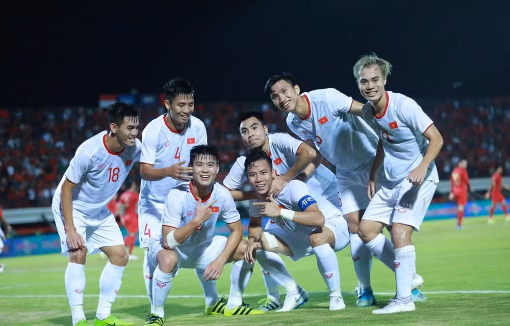 World Cup qualifiers: Vietnam earns second victory after beating Indonesia 3-1 ảnh 1